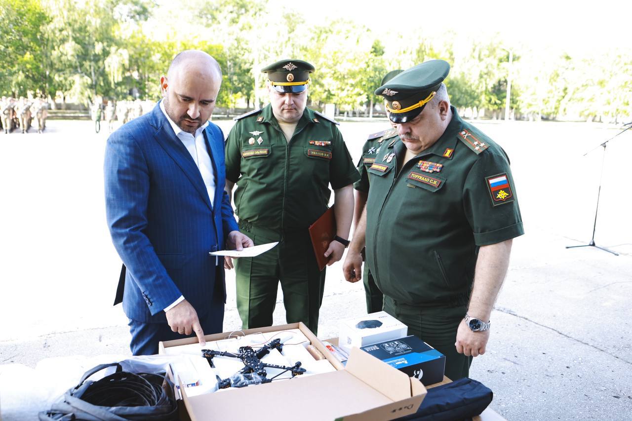  Правительство Самарской области передало участникам СВО беспилотные летательные аппараты 