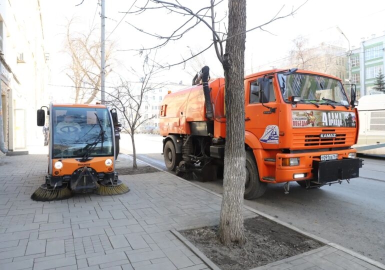  Более 70 единиц спецтехники выйдет на генеральную уборку Самары в 2026 году 