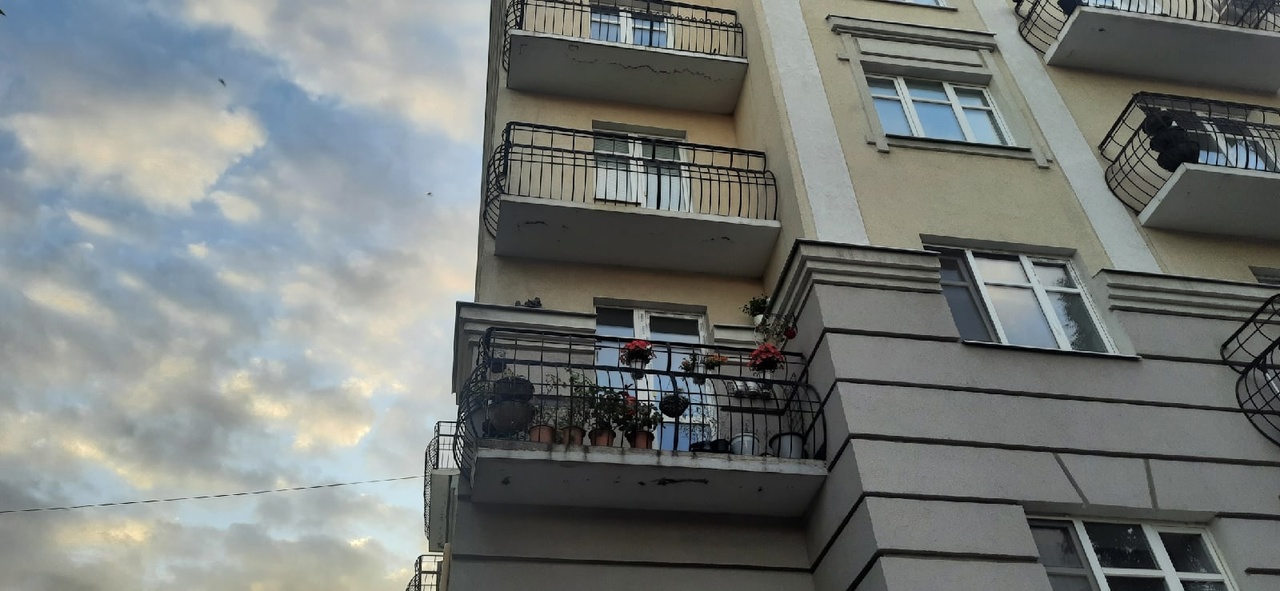  С 1 июля застекленные балконы будут под жёстким запретом: заставят снять и не разрешат установить новый 