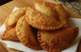 Пирожки с картофельным пюре в тесте: секрет нев...