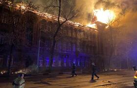 ПРЯМОЙ ЭФИР: в Самаре загорелся Доходный дом Челышева на Красноармейской